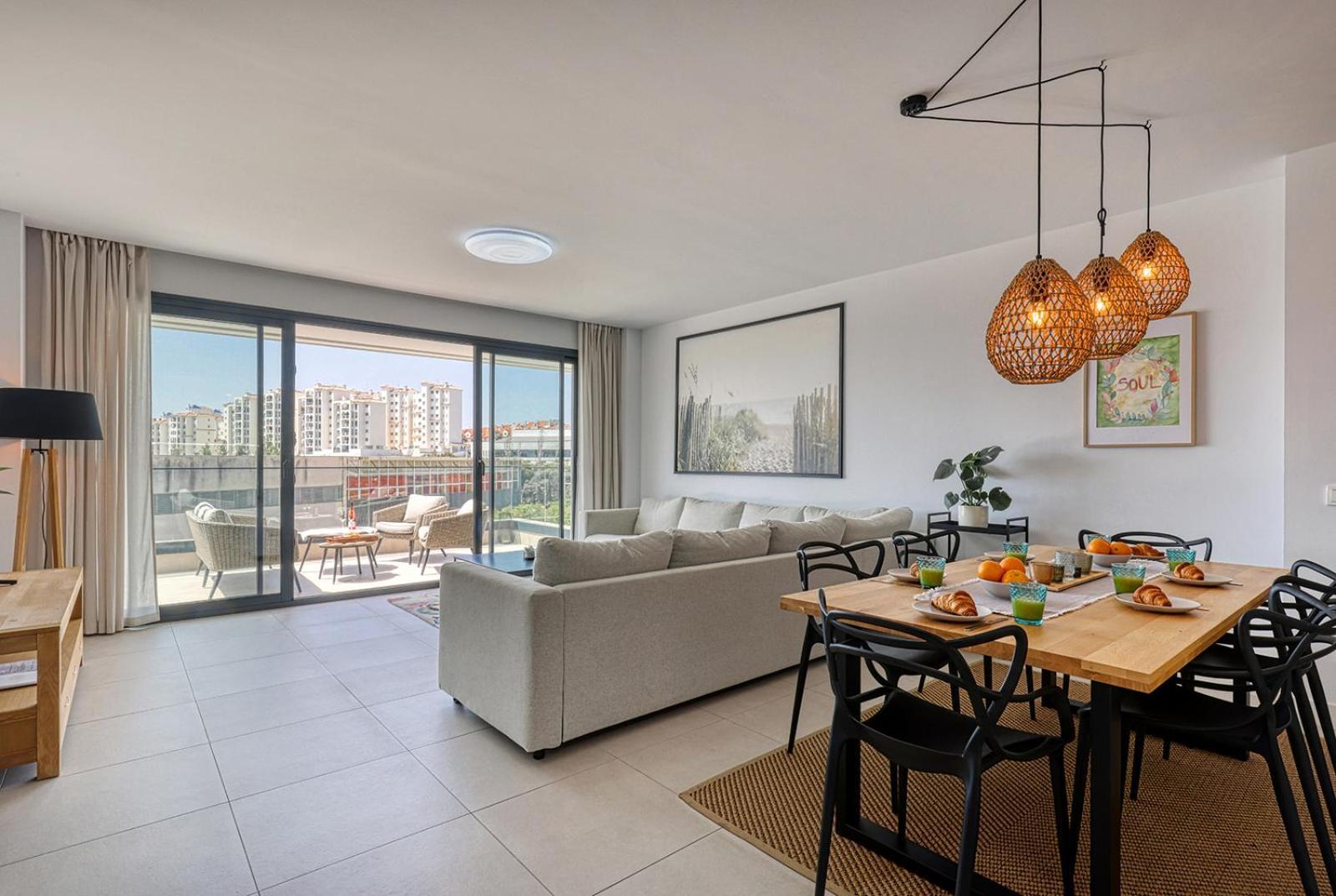 Estepona Place - Spacious Family City Apartment Zewnętrze zdjęcie