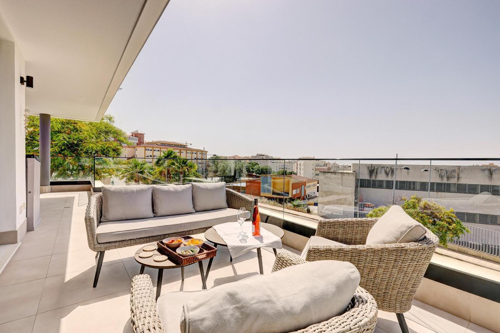 Estepona Place - Spacious Family City Apartment Zewnętrze zdjęcie